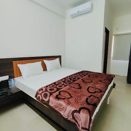 Hotel Heritage Palace Bhuj Esterno foto