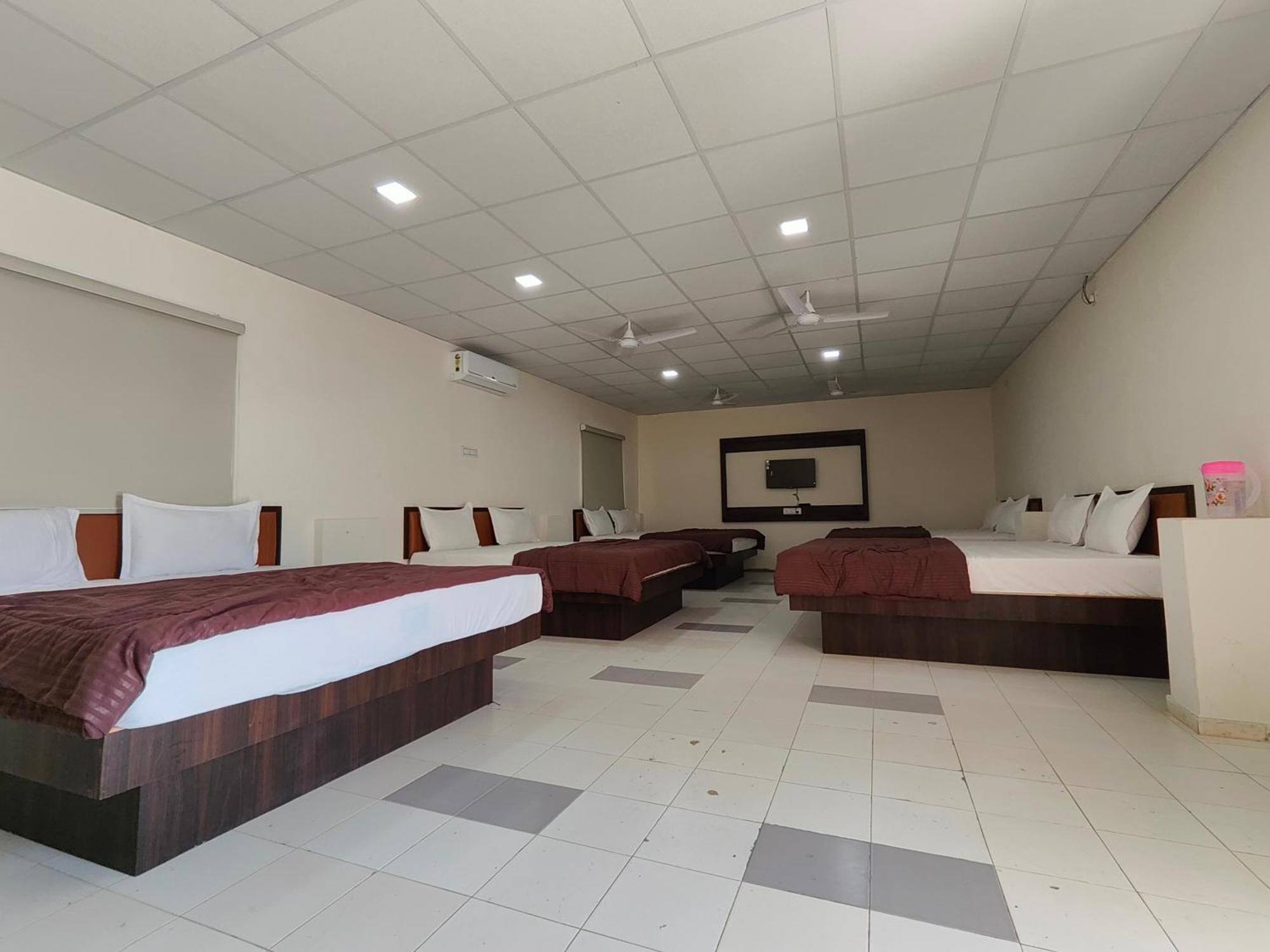 Hotel Heritage Palace Bhuj Esterno foto