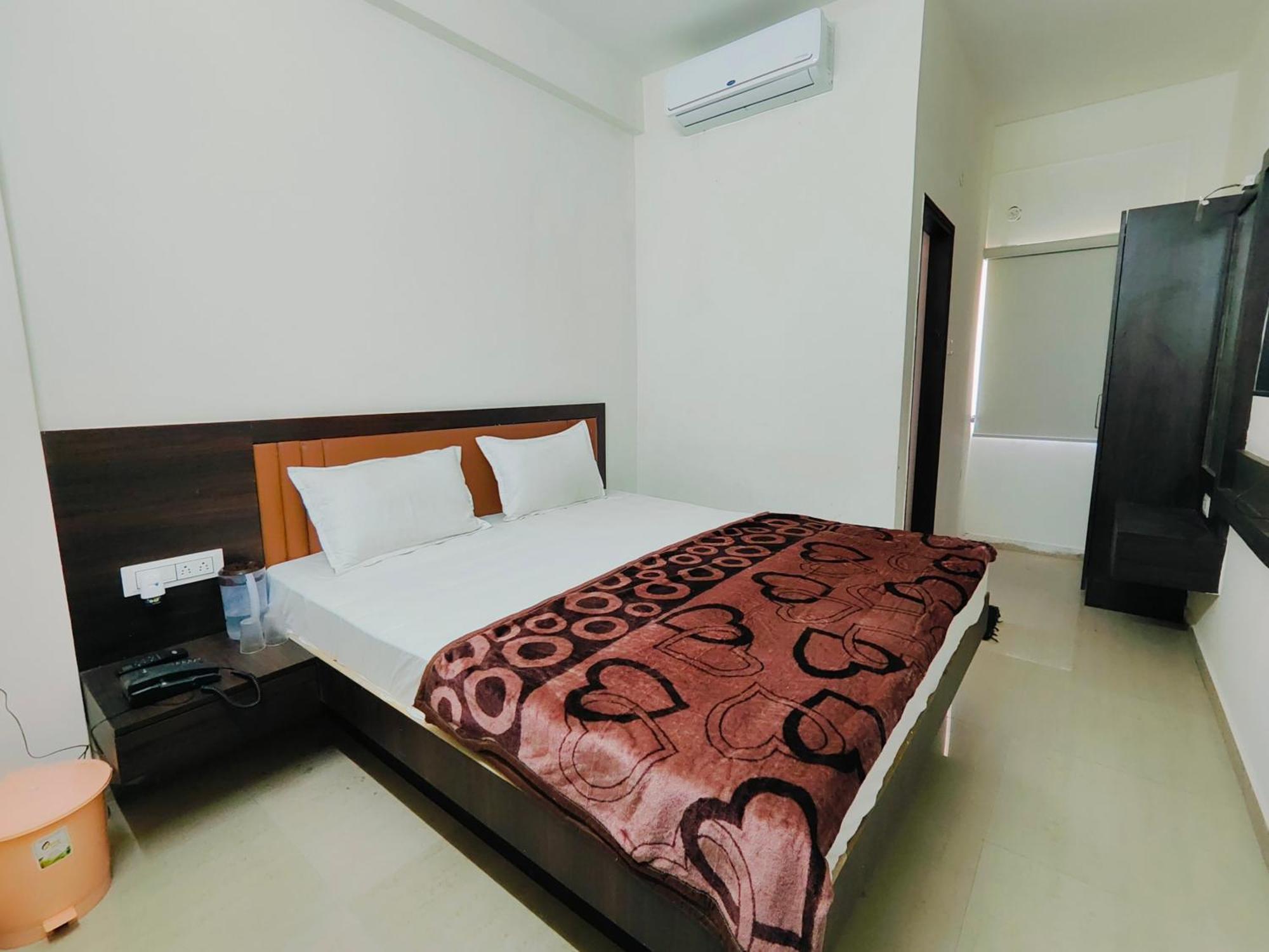 Hotel Heritage Palace Bhuj Esterno foto
