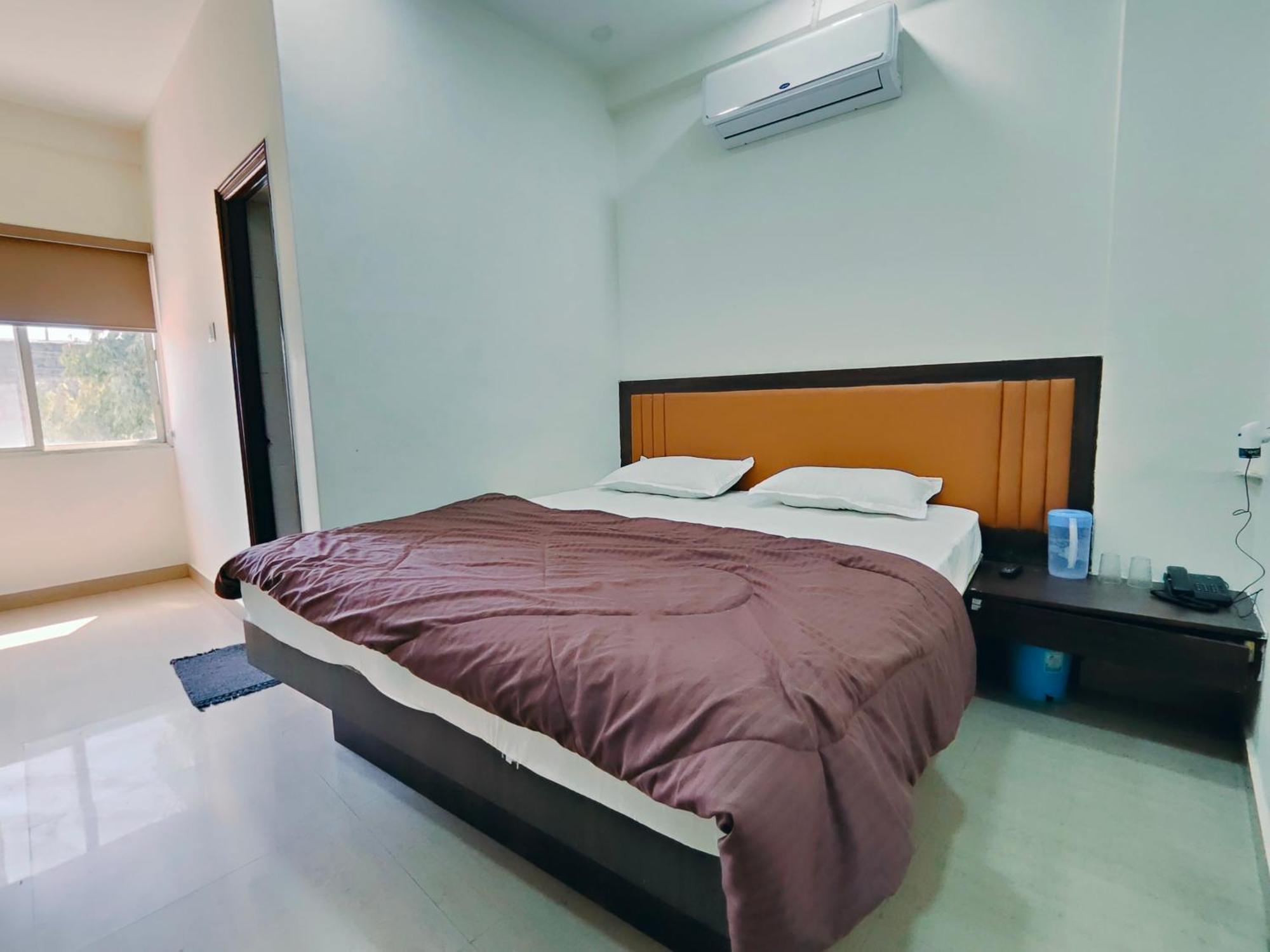 Hotel Heritage Palace Bhuj Esterno foto