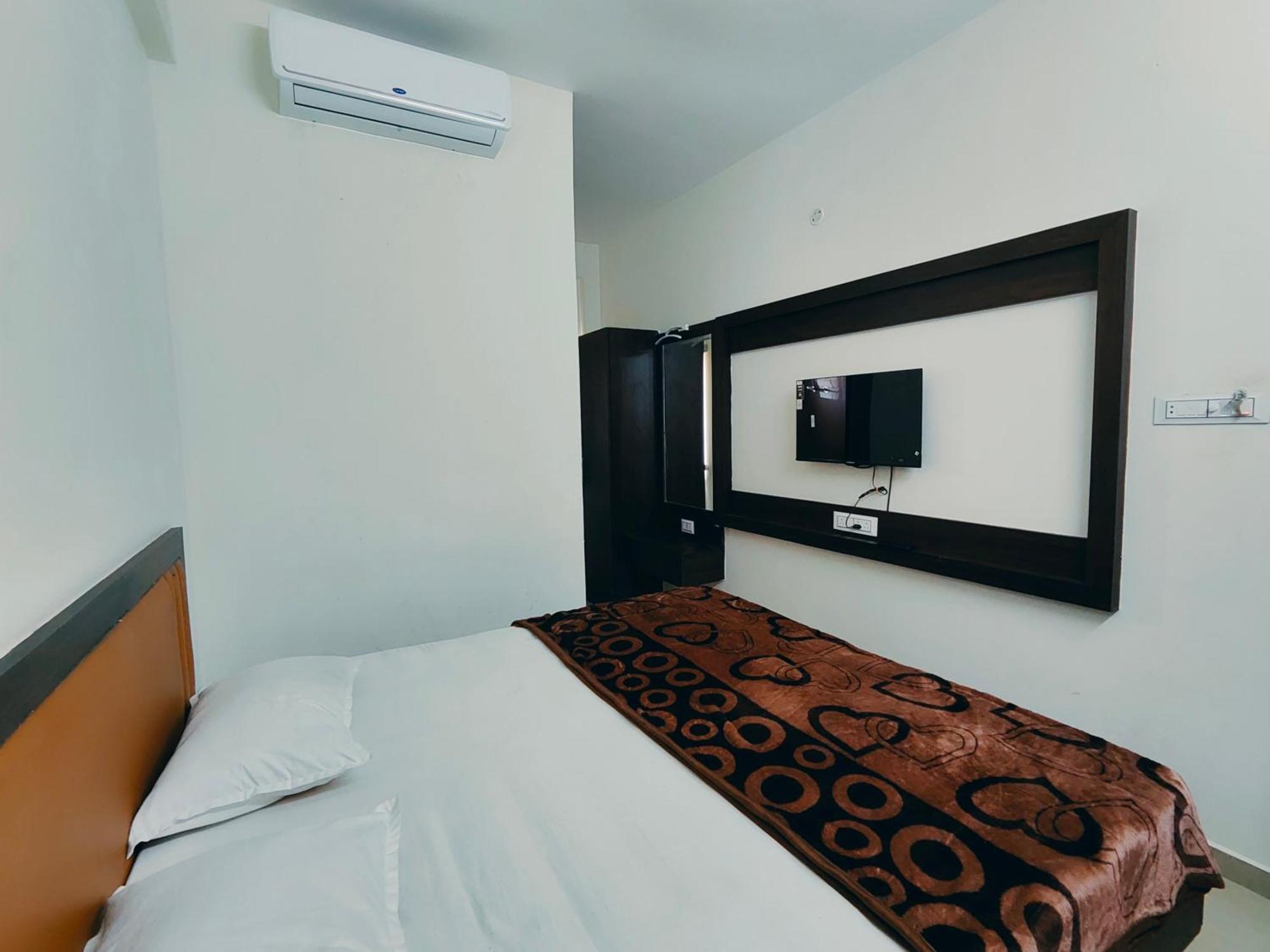 Hotel Heritage Palace Bhuj Esterno foto