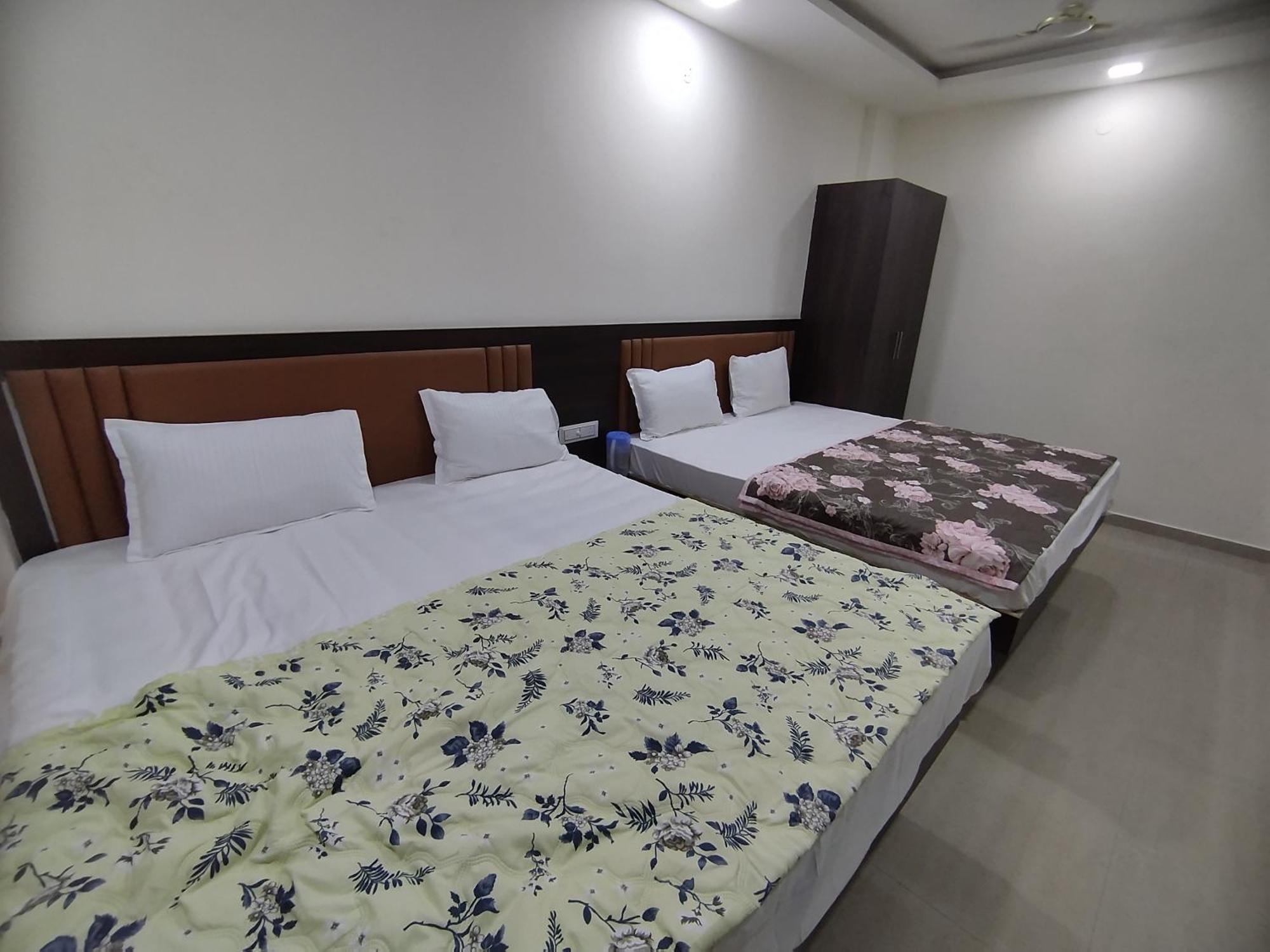 Hotel Heritage Palace Bhuj Esterno foto